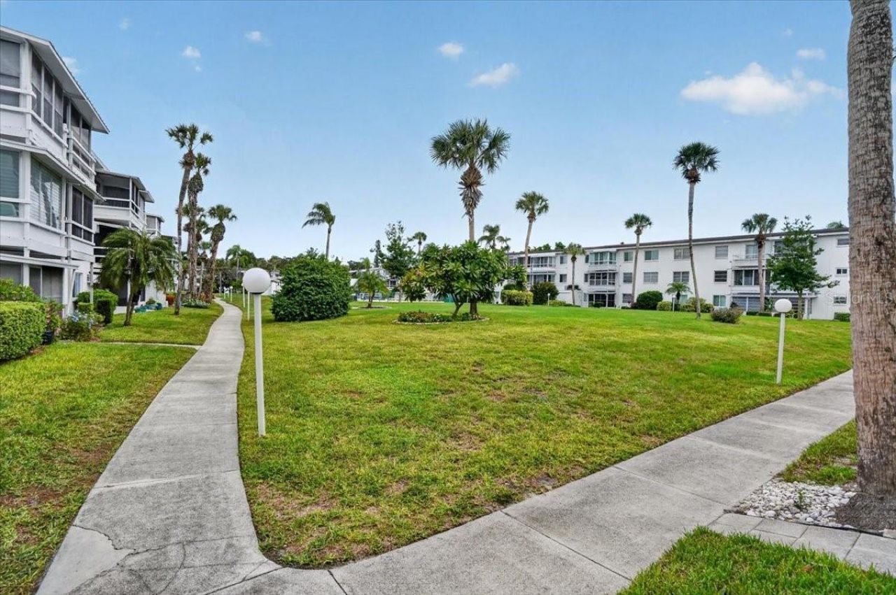5883 Garden Lane , Unit H1, Bradenton, FL 34207 Photo
