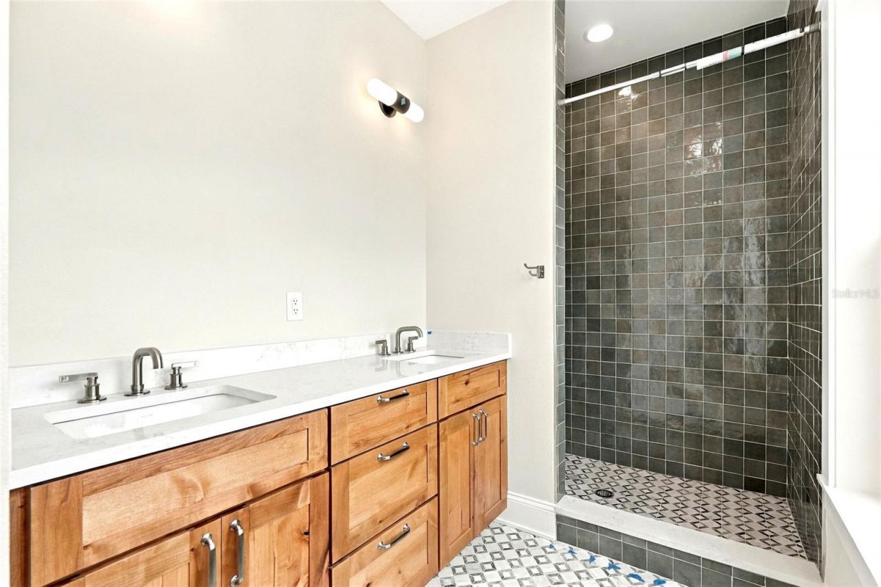 2544 1st Avenue N, Saint Petersburg, FL 33713 Photo