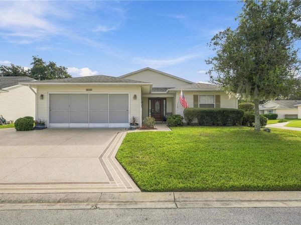 32802 CROOKED OAKS LANE , LEESBURG, FL 34748
