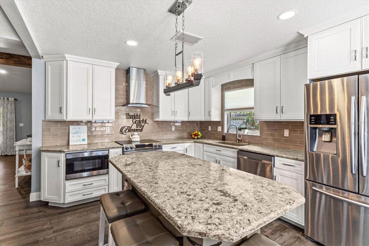4645 Breezy Pines Boulevard , Sarasota, FL 34232 Photo