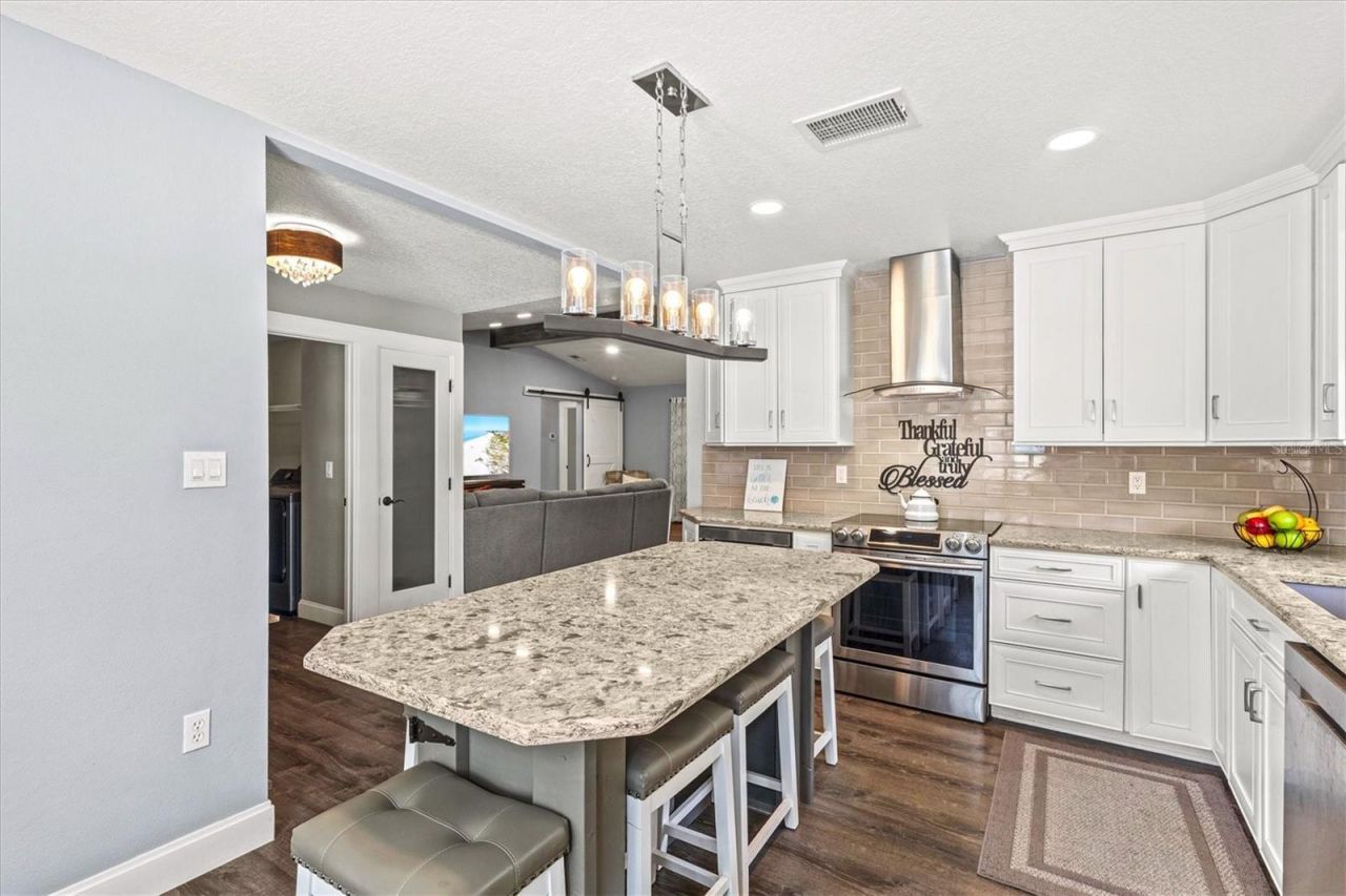 4645 Breezy Pines Boulevard , Sarasota, FL 34232 Photo