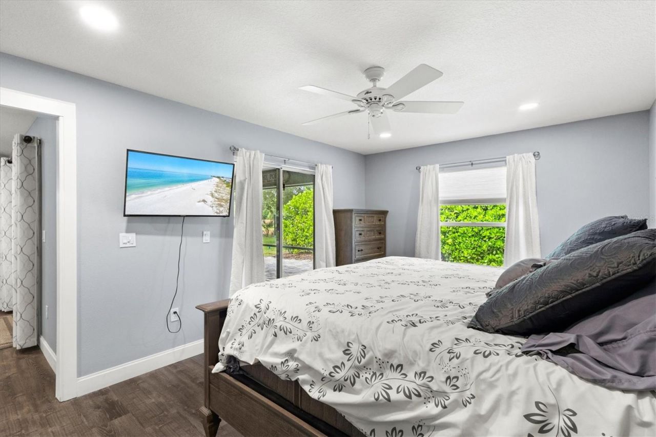 4645 Breezy Pines Boulevard , Sarasota, FL 34232 Photo
