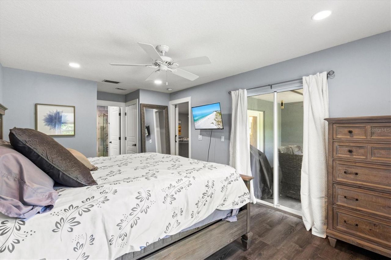 4645 Breezy Pines Boulevard , Sarasota, FL 34232 Photo