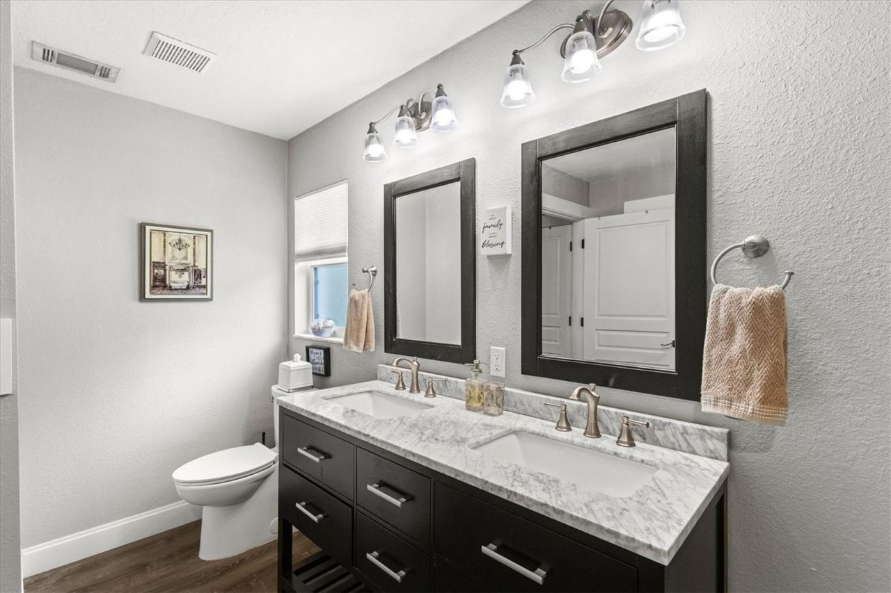 4645 Breezy Pines Boulevard , Sarasota, FL 34232 Photo
