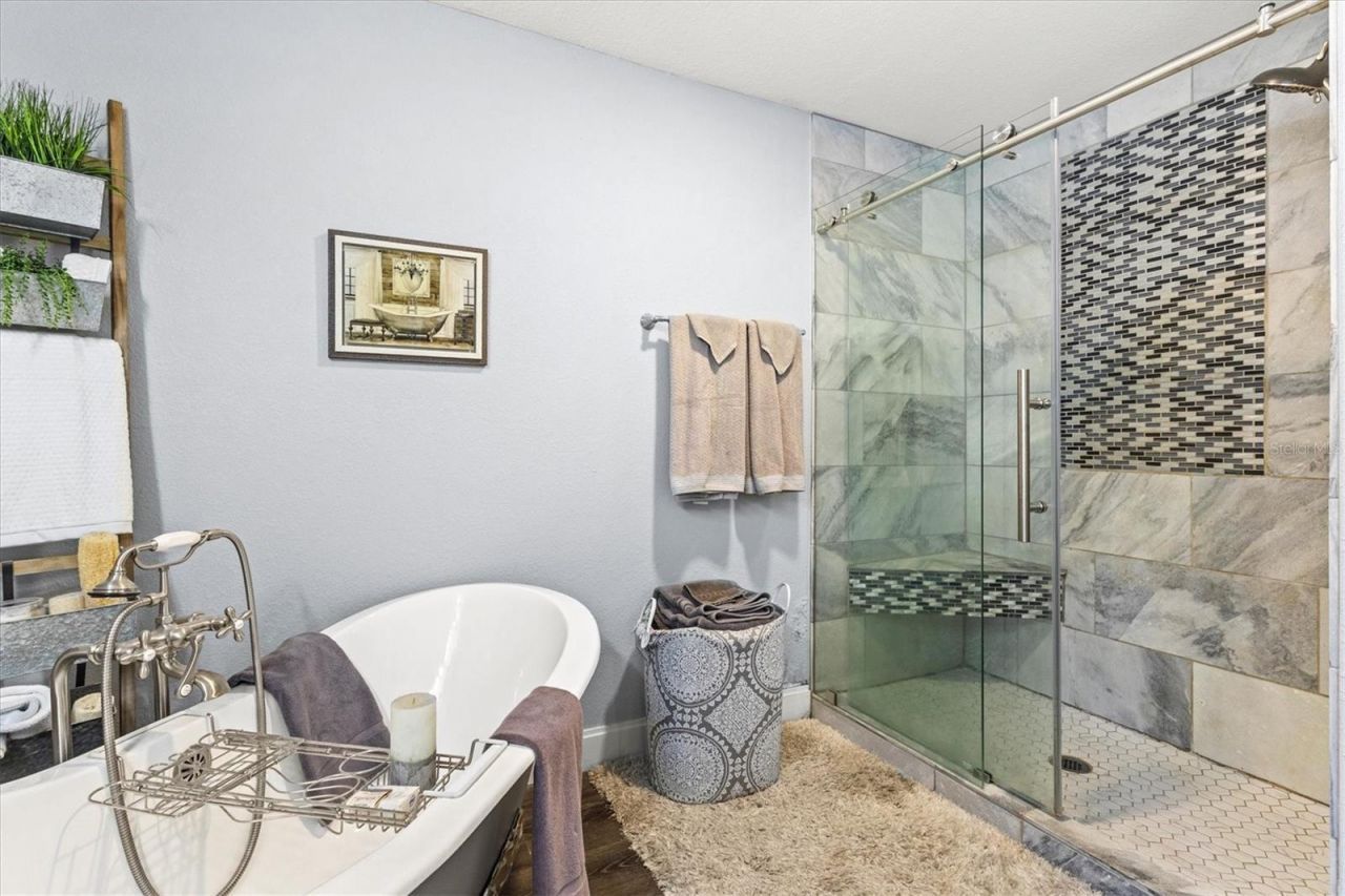 4645 Breezy Pines Boulevard , Sarasota, FL 34232 Photo