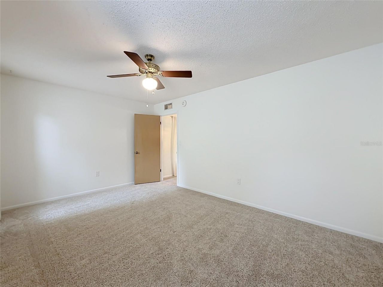 10617 Seminole Forest Street E, Seminole, FL 33778 Photo