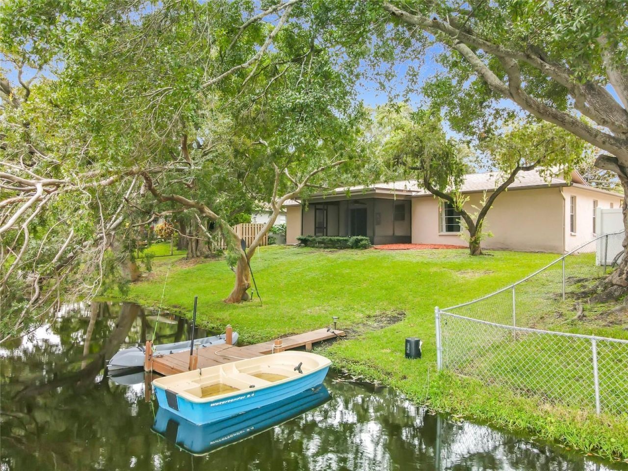 10617 Seminole Forest Street E, Seminole, FL 33778 Photo