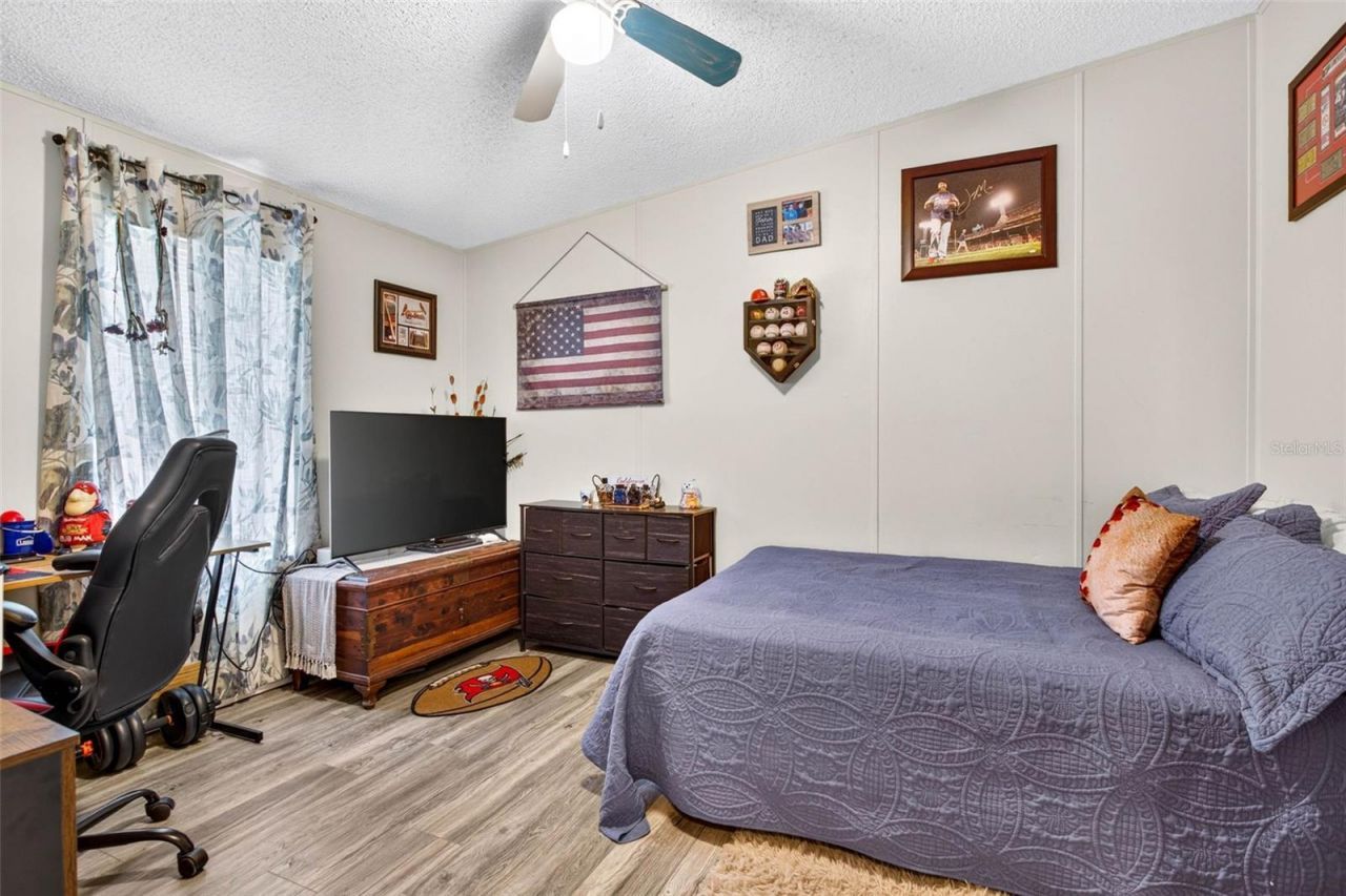 39607 Louise Drive , Zephyrhills, FL 33540 Photo