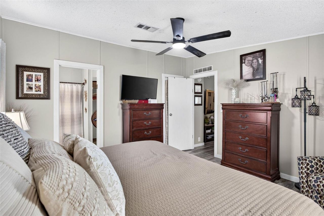 39607 Louise Drive , Zephyrhills, FL 33540 Photo