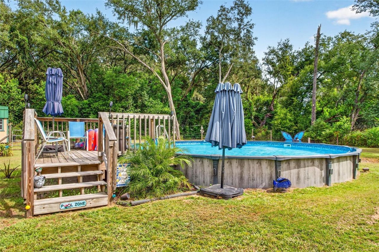 39607 Louise Drive , Zephyrhills, FL 33540 Photo