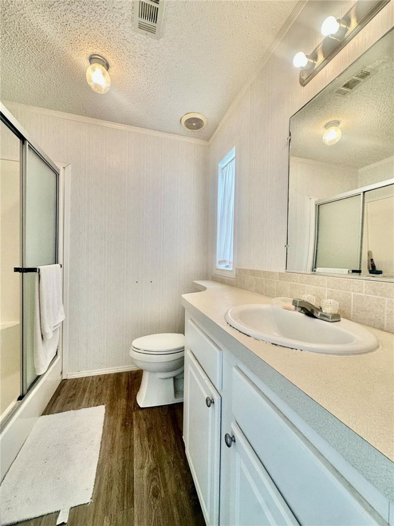 131 Bonnie Drive , Auburndale, FL 33823 Photo