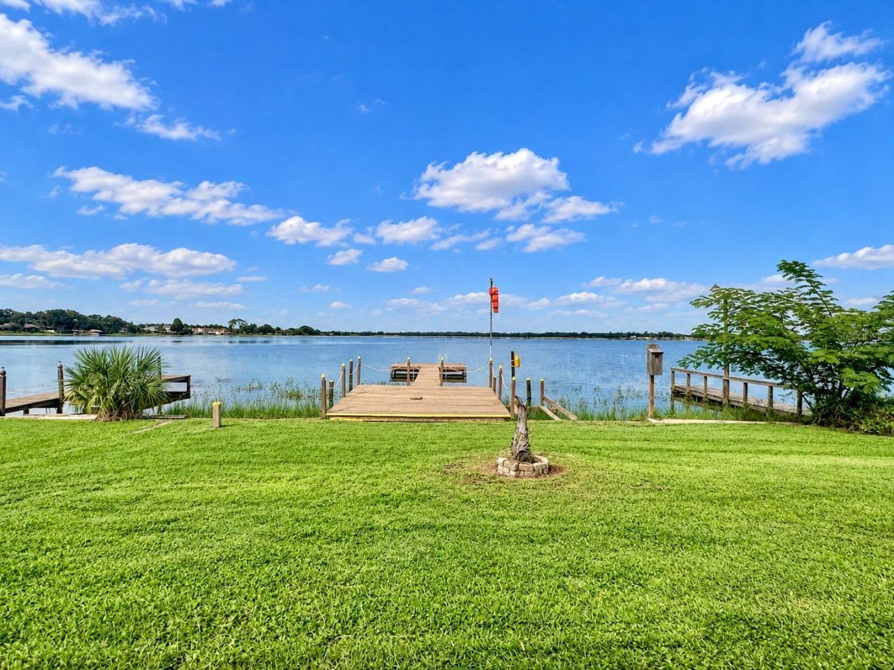 131 Bonnie Drive , Auburndale, FL 33823 Photo