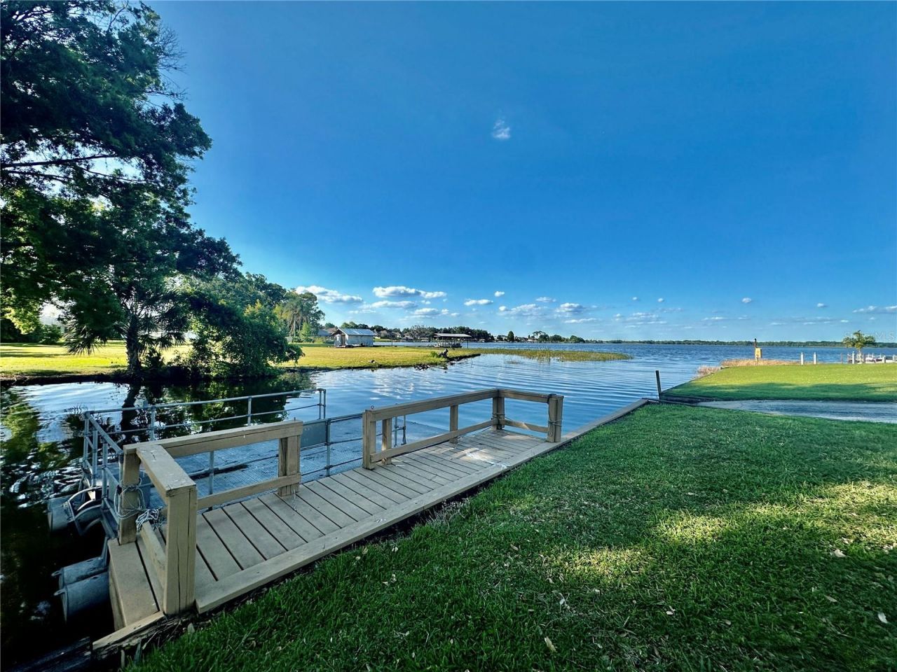 131 Bonnie Drive , Auburndale, FL 33823 Photo