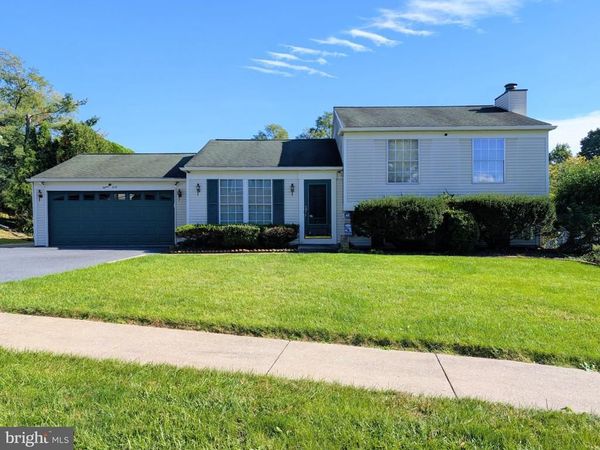 1540 CREEK BED DRIVE , HARRISBURG, PA 17110