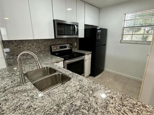 10445 NW 8th St , Unit 201, Pembroke Pines, FL 33026