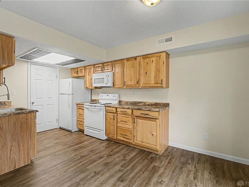 1442 Sanzon Drive, Fairborn, OH 45324 Photo 16
