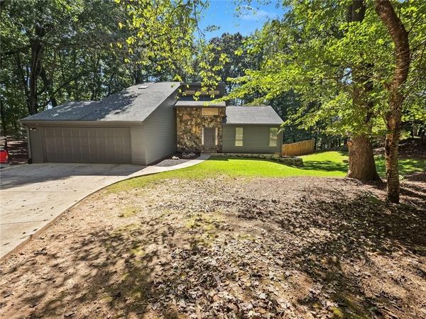 505 Woodman Place , Roswell, GA 30076