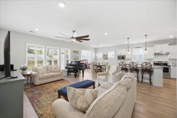 6231 Woodsedge Court photo 4