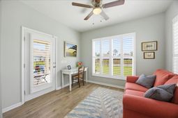 6231 Woodsedge Court photo 4
