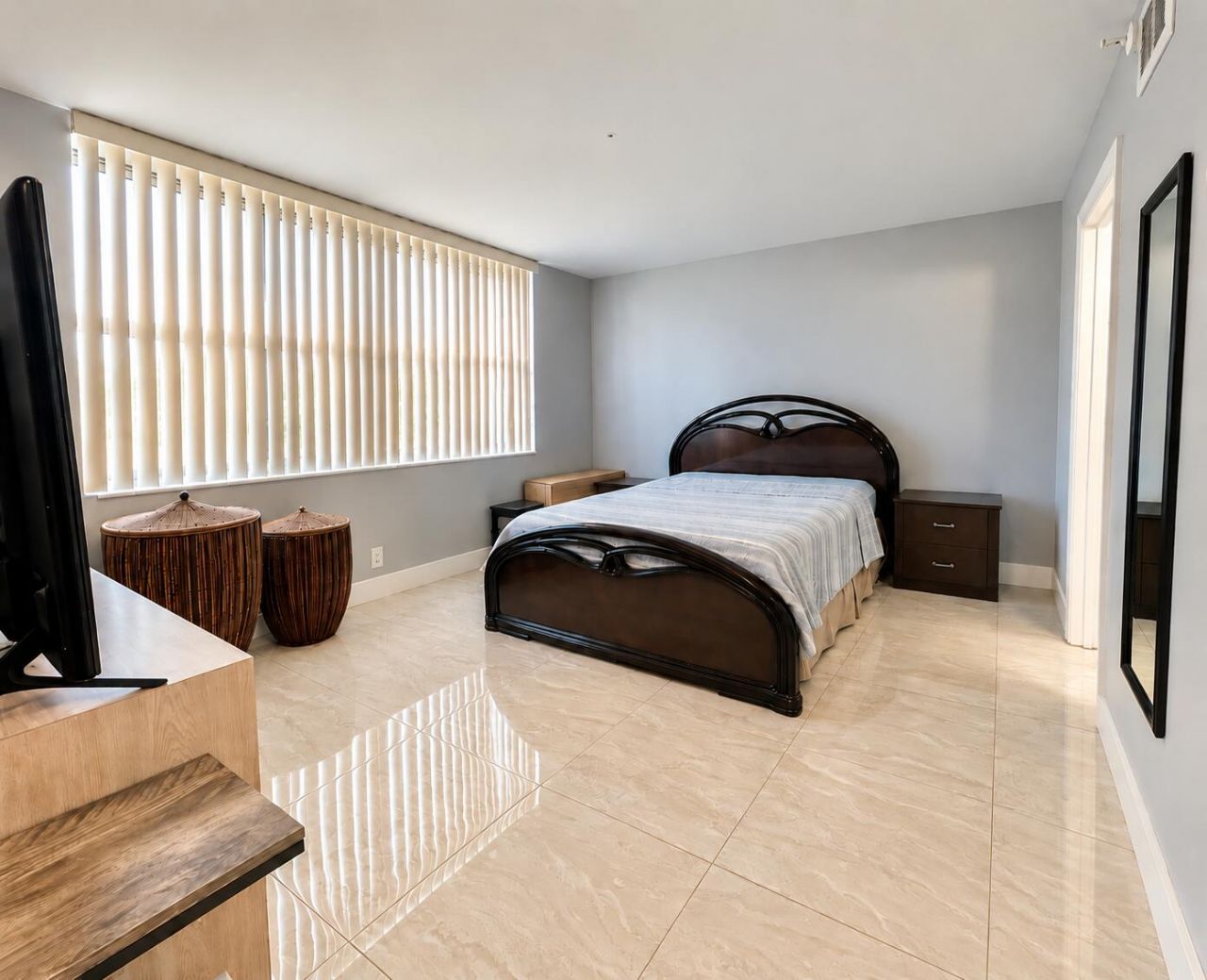 4570 NW 18th Avenue, Unit 404, Deerfield Beach, FL 33064 Photo
