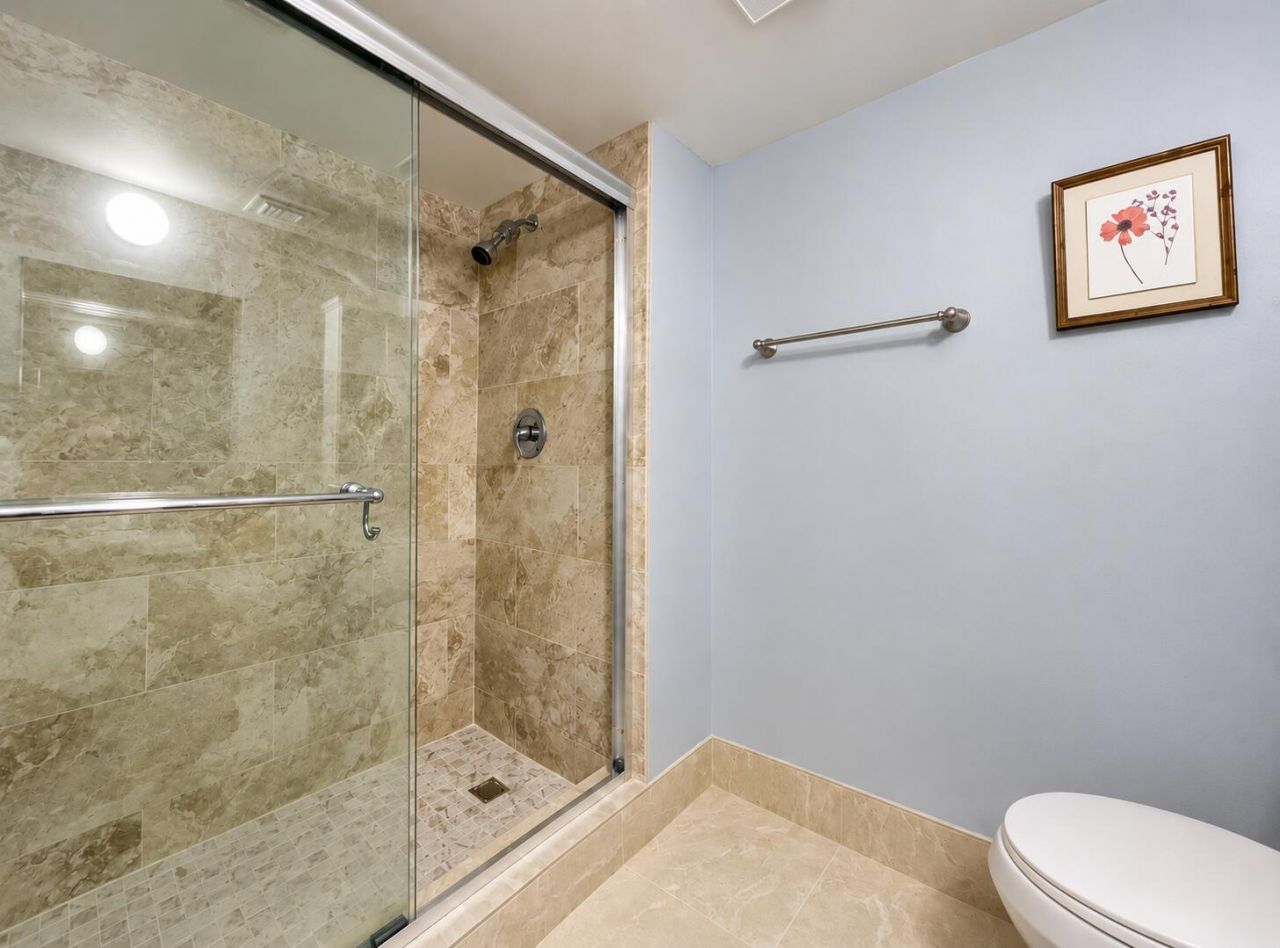 4570 NW 18th Avenue, Unit 404, Deerfield Beach, FL 33064 Photo