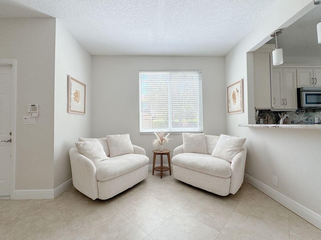 6819 Via Regina, Boca Raton, FL 33433 Photo