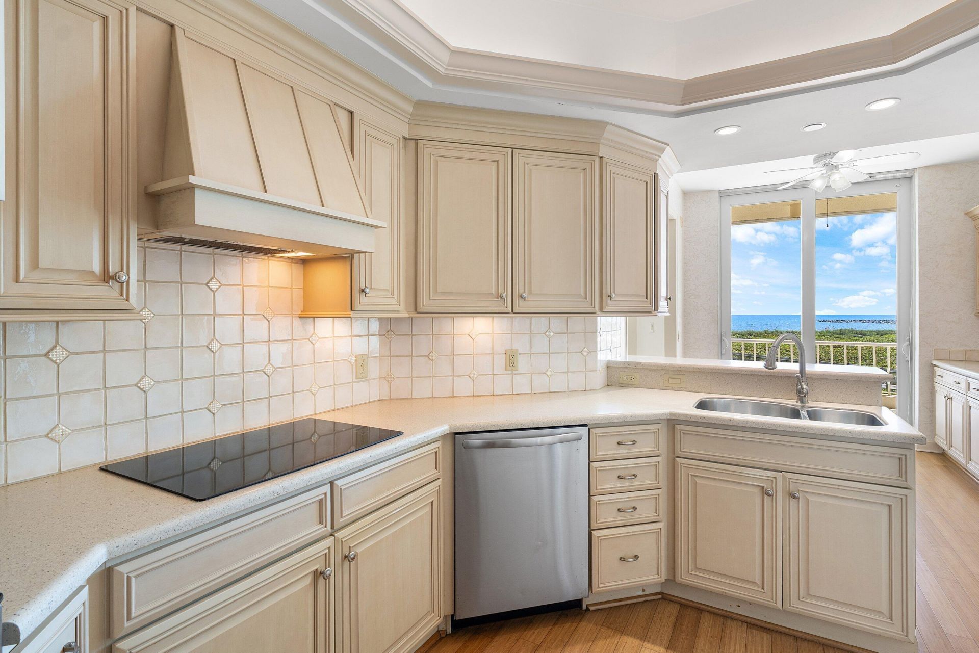 2920 SE Dune Drive, Unit 230, Hutchinson Island, FL 34996 Photo