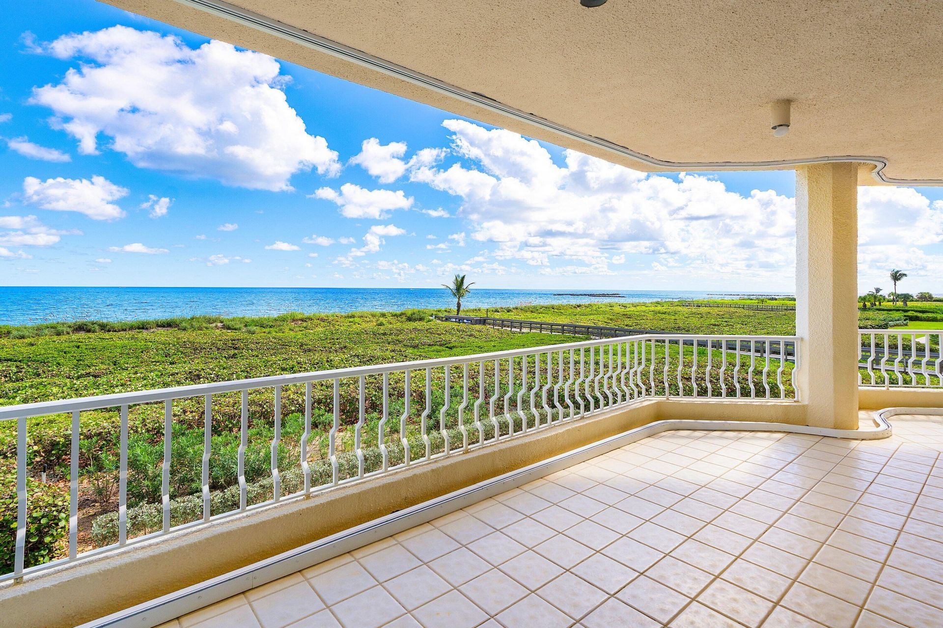 2920 SE Dune Drive, Unit 230, Hutchinson Island, FL 34996 Photo