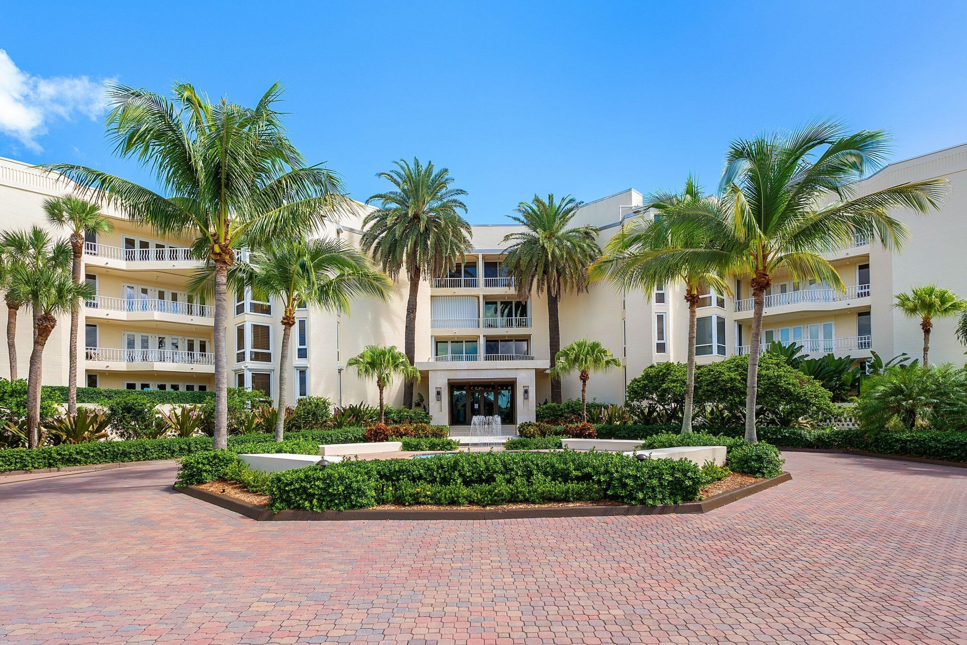 2920 SE Dune Drive, Unit 230, Hutchinson Island, FL 34996 Photo