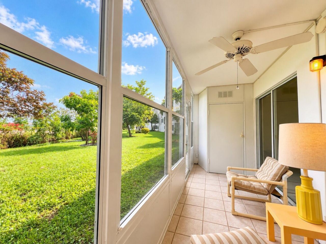 102 Greenbrier A, West Palm Beach, FL 33417 Photo