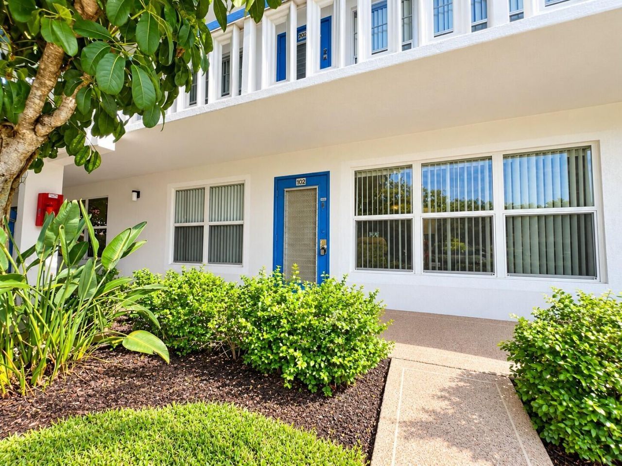 102 Greenbrier A, West Palm Beach, FL 33417 Photo