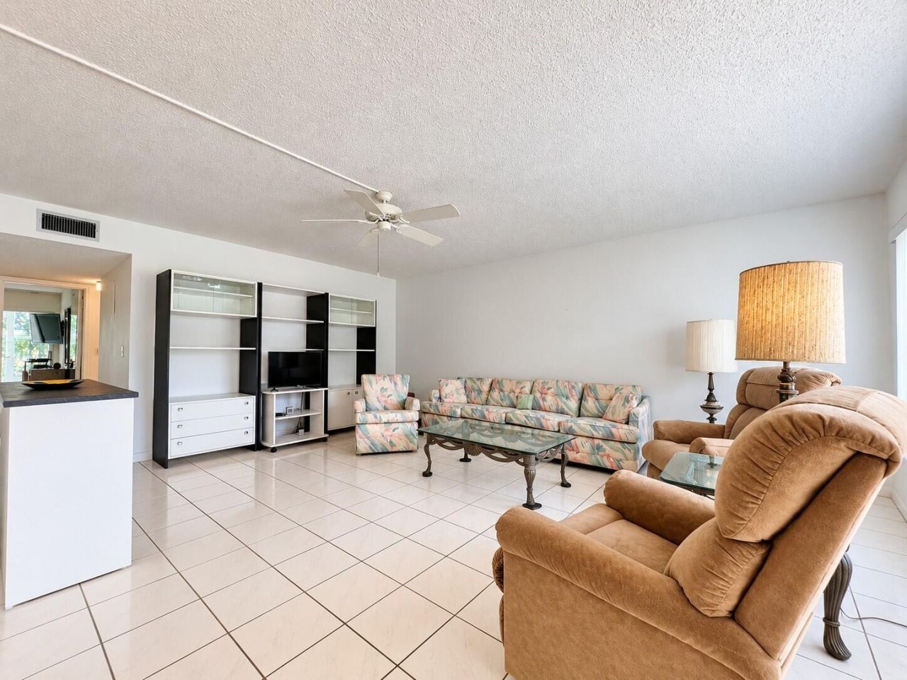 102 Greenbrier A, West Palm Beach, FL 33417 Photo