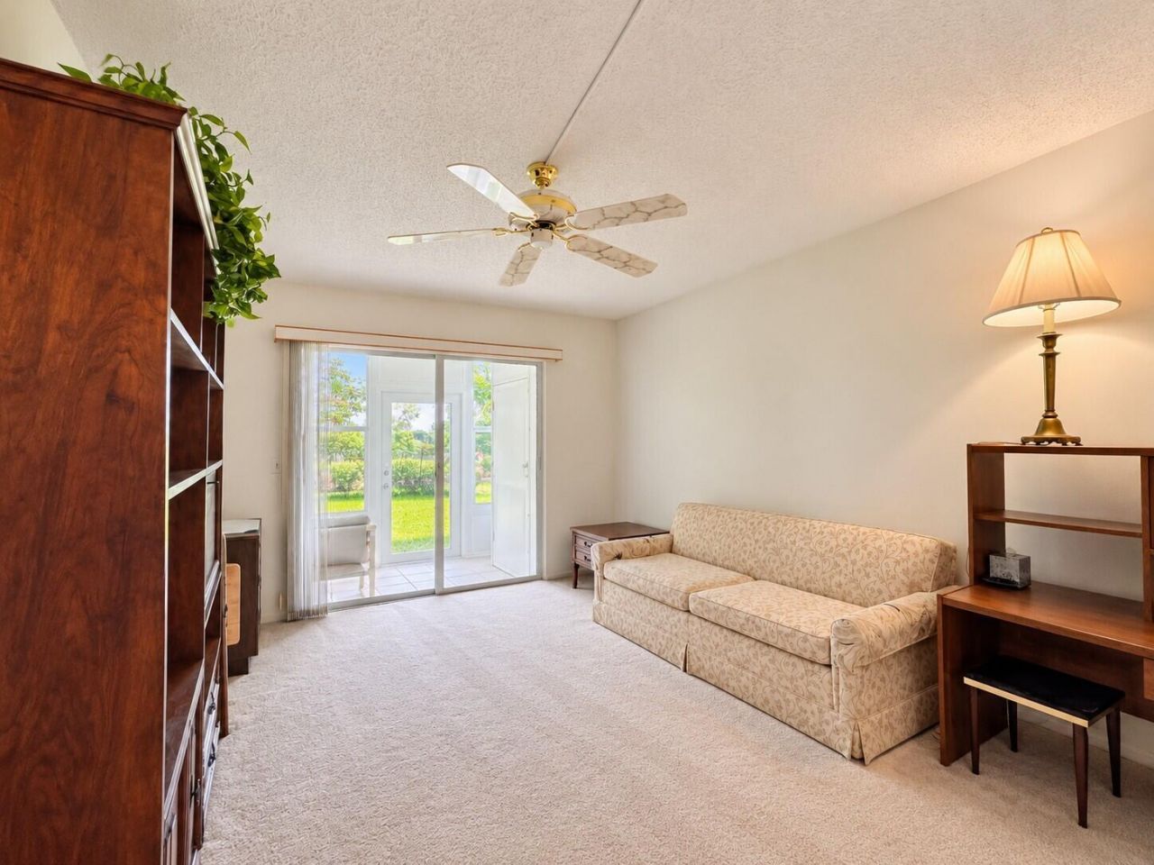 102 Greenbrier A, West Palm Beach, FL 33417 Photo