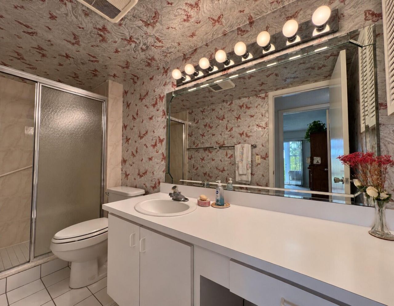 102 Greenbrier A, West Palm Beach, FL 33417 Photo