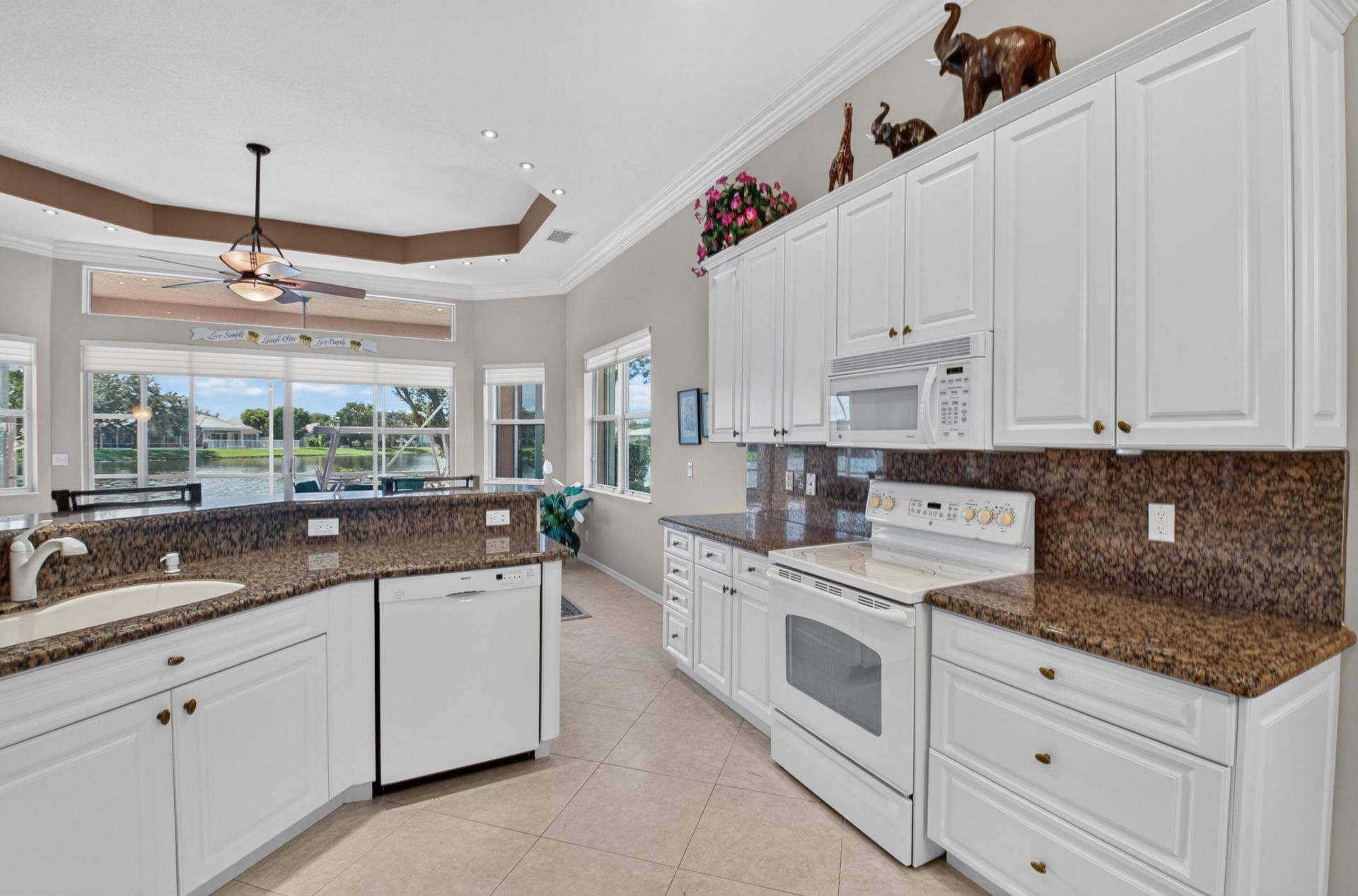 8066 Rossini Way, Lake Worth, FL 33467 Photo
