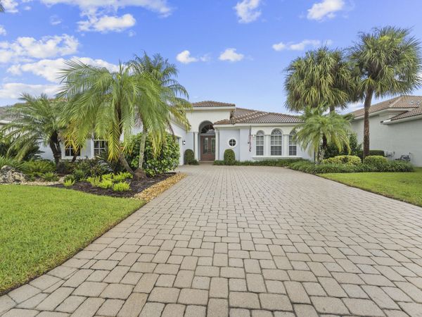 2483 SW Bridgeview Terrace, Palm City, FL 34990