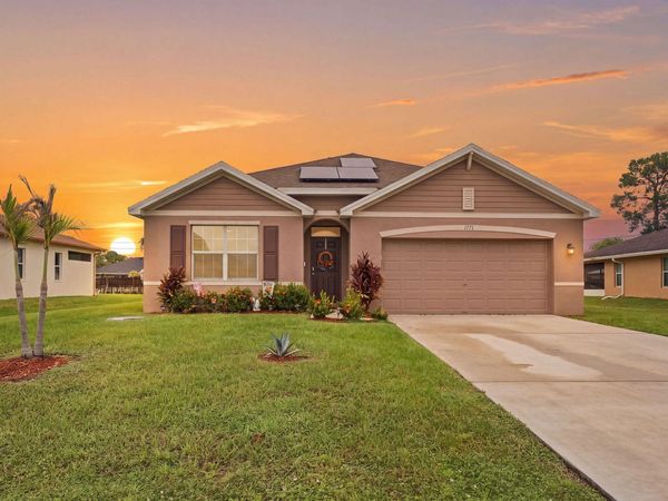 1771 SW LOFGREN Avenue, Port St. Lucie, FL 34953