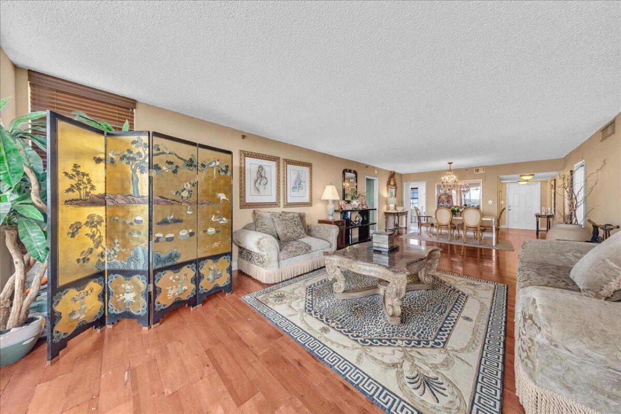 3520 Oaks Way, Unit 904, Pompano Beach, FL 33069 Photo