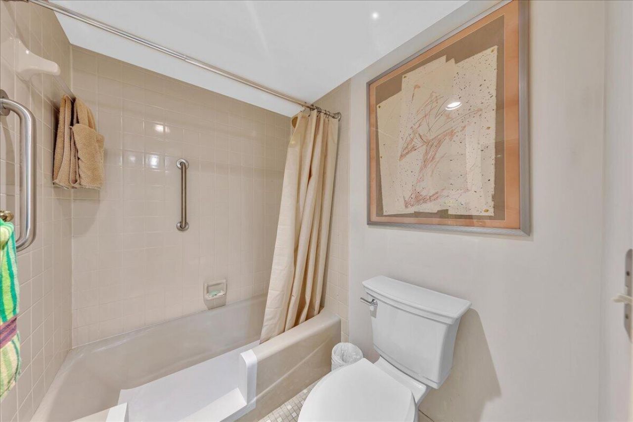 3520 Oaks Way, Unit 904, Pompano Beach, FL 33069 Photo