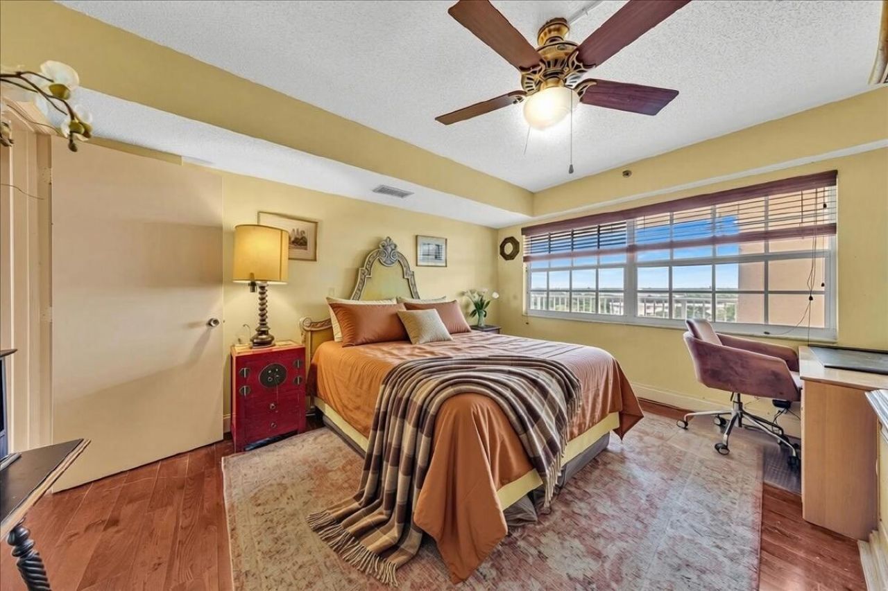 3520 Oaks Way, Unit 904, Pompano Beach, FL 33069 Photo