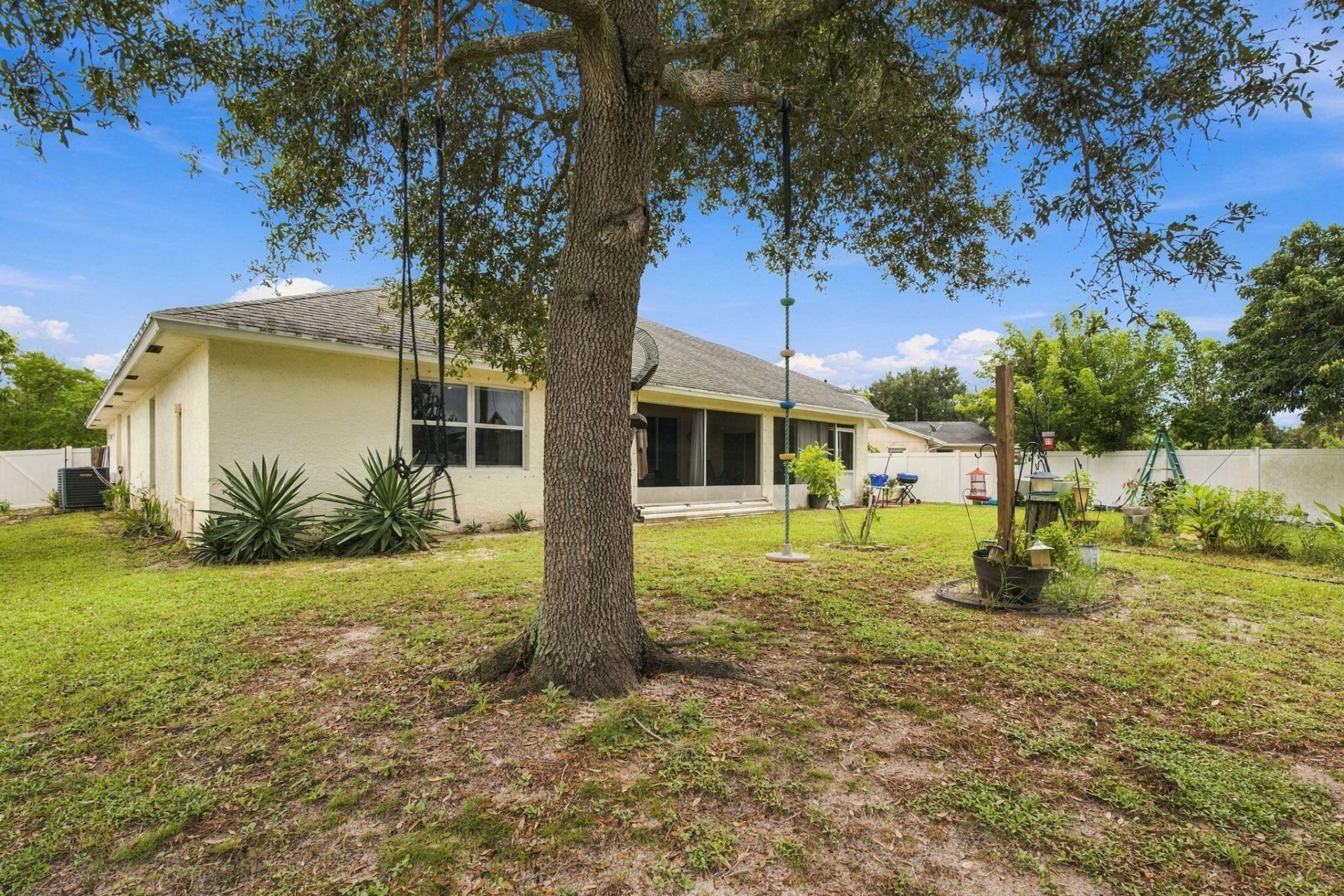 2082 SW Judith Lane, Port Saint Lucie, FL 34953 Photo