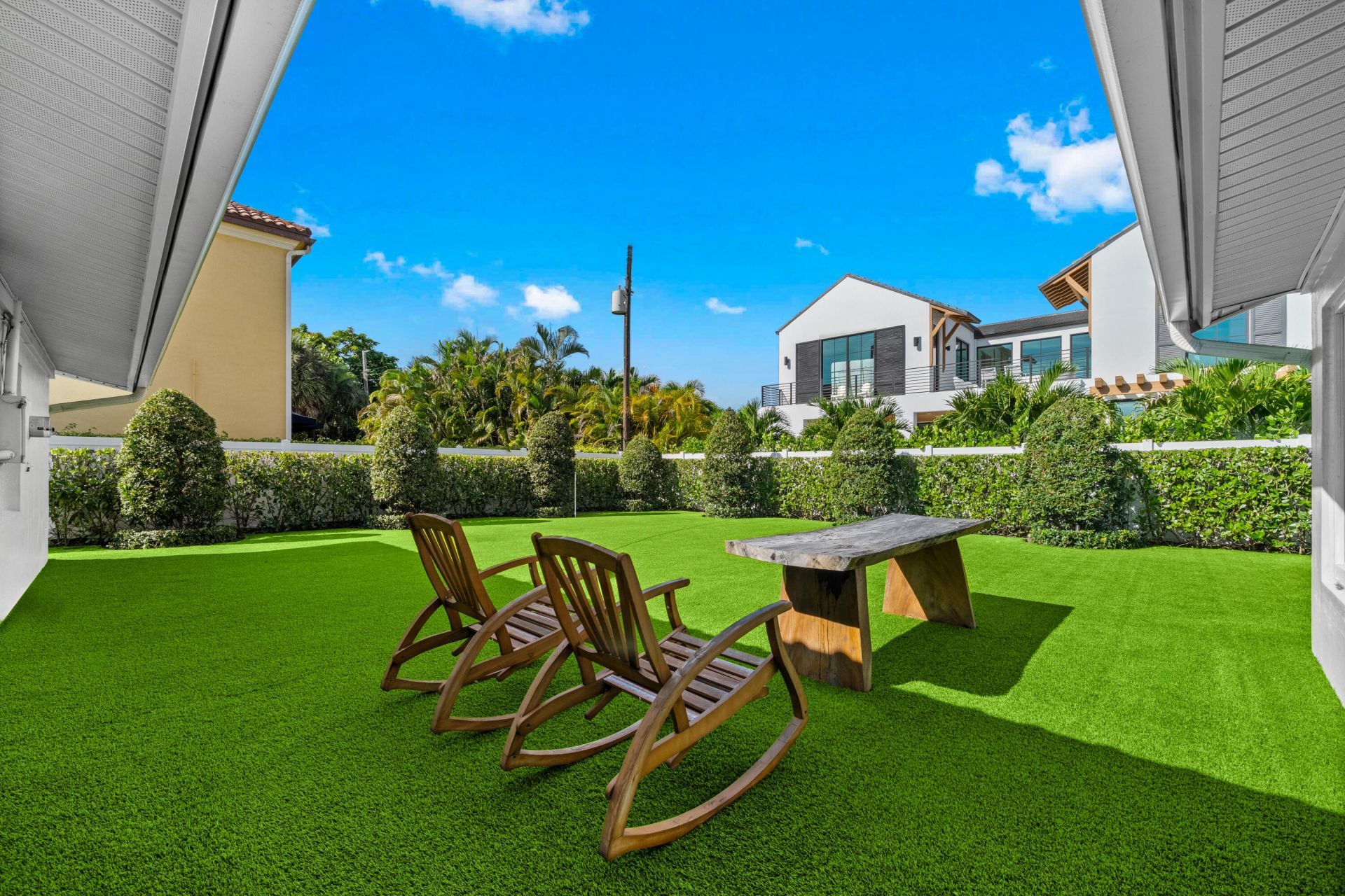 881 NE 4th Avenue, Boca Raton, FL 33432 Photo