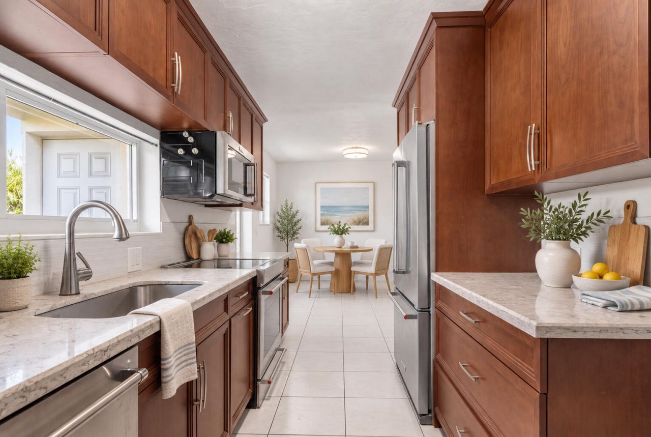 881 NE 4th Avenue, Boca Raton, FL 33432 Photo
