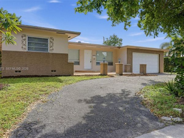 4200 Hayes St , Hollywood, FL 33021