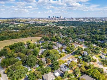720 Northwood Road, Fort Worth, TX 76107