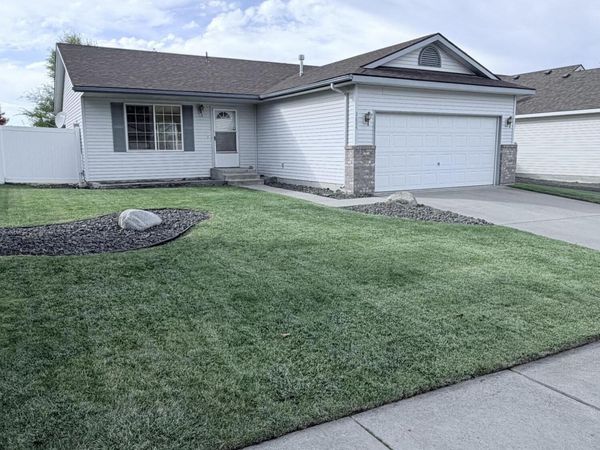 3695 N Graphite CT , Post Falls, ID 83854