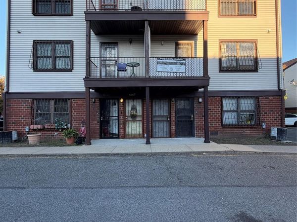 818 Trinity Avenue , Unit B, Bronx, NY 10456