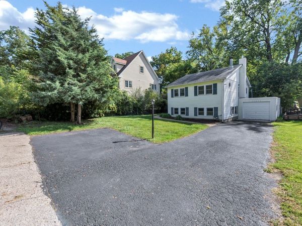 21855 W 4th Street , Lake Villa, IL 60046