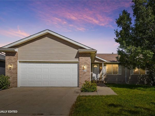 814 Moose Drive NW, Cedar Rapids, IA 52405