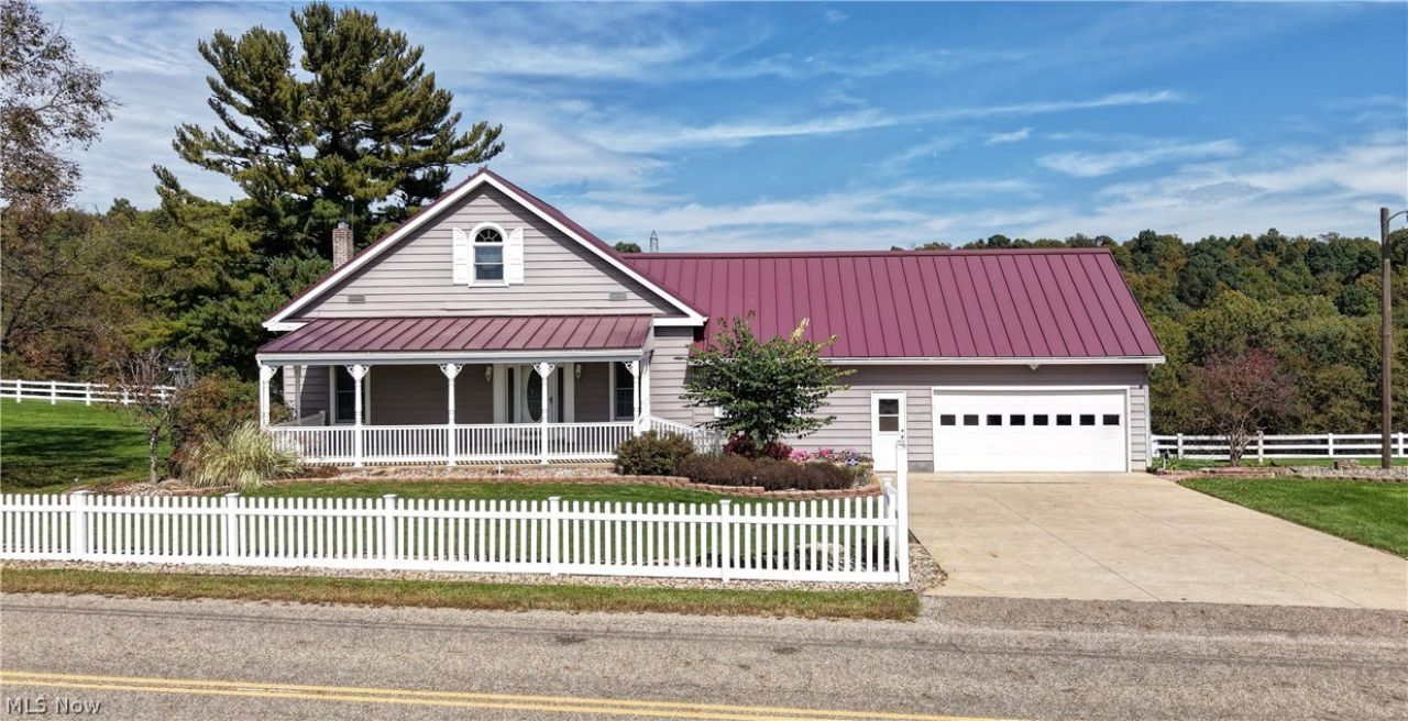7759 Edie Hill Road SE, Uhrichsville, OH 44683